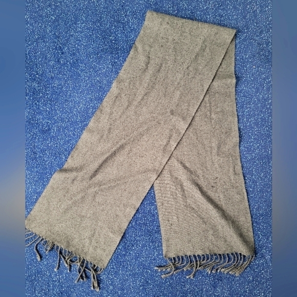 H&M Dark Gray  Winter Scarf (Unisex) - Picture 1 of 2
